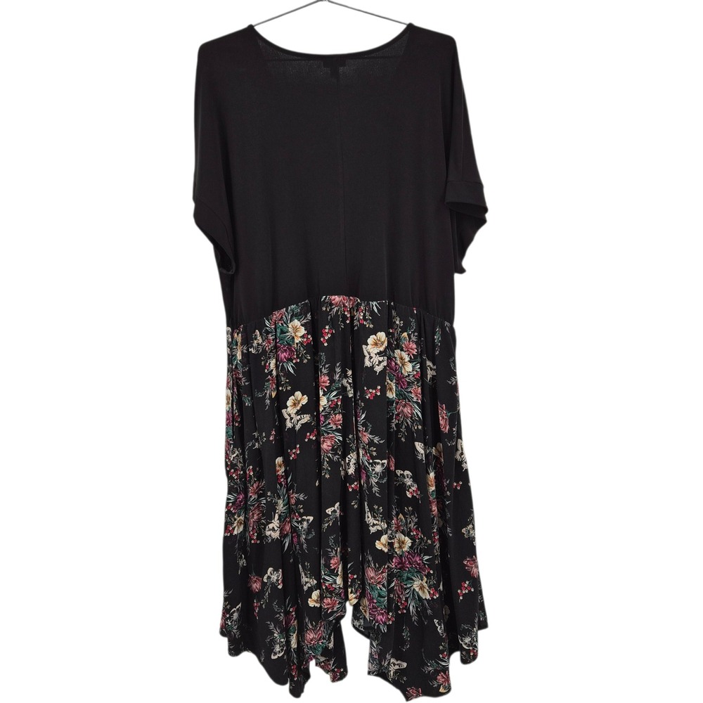 Torrid Black Floral Butterfly Surplice Sharkbite Dress Plus Size 3 3X Womens - Picture 2 of 6